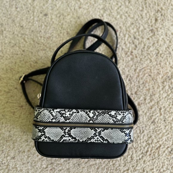 WOMEN'S BACKPACK BLACK - Picture 9 of 10